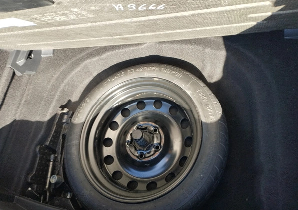 Volkswagen Golf cena 35400 przebieg: 164923, rok produkcji 2013 z Szczekociny małe 211
